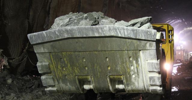 O concreto projetado tem que suportar as condições exigentes das minas subterrâneas.