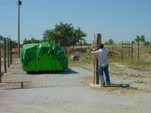 Portão de Entrada Portão de Entrada Portão de Entrada LEGENDA: Lancil c/ agregados naturais Lancil c/ agregados reciclados Pave c/ agregados naturais Postes Vedação Arbustros Pave