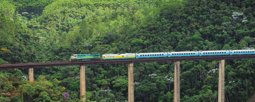 Trem de Passageiros Periodicamente, vagões cultural e ambiental promovem oficinas e atividades