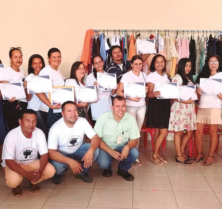Novas Costureiras 16 mulheres capacitadas em corte e costura na comunidade Nova Carajás.