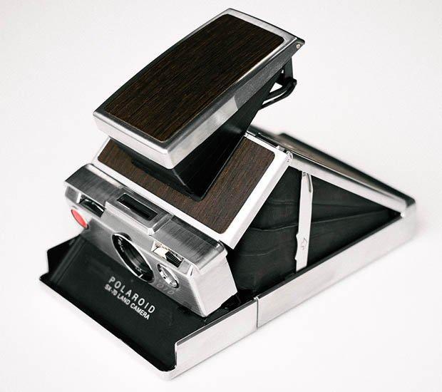 Com a Polaroid estabelecida como um dos principais compradores da Kodak em 1968, Land mostrou a Kodak um protótipo para um filme Polaroid de nova geração, que iria alavancar as vendas.