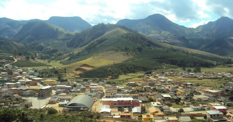 Ocorre em áreas planálticas e serranas da região Sudeste (SP, RJ, ES, MG) e norte do