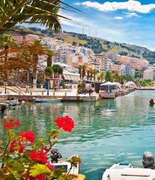 Chegada e desembarque assistido pelo guia Nortravel que acompanha todo o programa. Partida em barco, pela lagoa Veneziana, até ao Hotel Príncipe ****, ou similar. Alojamento.