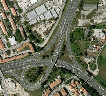 6.2.2. VELOCIDADE A velocidade permitida é função das características geométricas da diretriz.