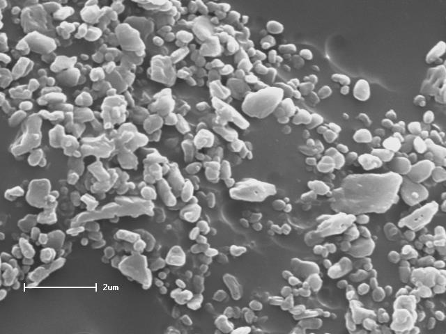 a Matriz vítrea 3000x b Alumina 3000x Al K O6 Si2 Al K O6 Si2 Matriz vítrea Alumina Quartzo c Matriz vítrea 8000x d