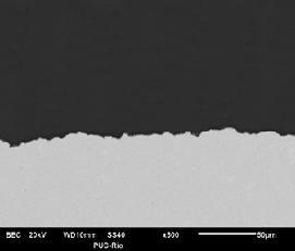 63 Figura 5. 3- Aspecto da superfície do aço e após 7 dias de imersão a 25ºC obtidas por Microscopia eletrônica de varredura. Na Figura 5.