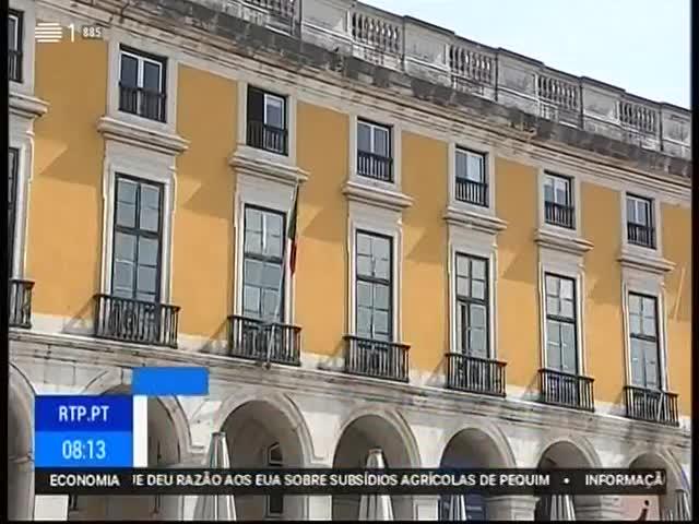 08:13 Protesto dos polícias http://pt.