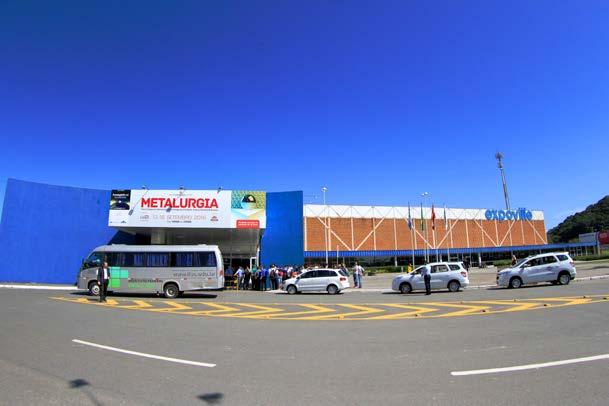 Países Visitantes ao Longo das Edições 2000 2002 2004 2006 2008 2010 2012 2014 2016 INFRAESTRUTURA PARA O EVENTO Pavilhões: 27.000m² Estacionamento para 5.000 veículos 11.