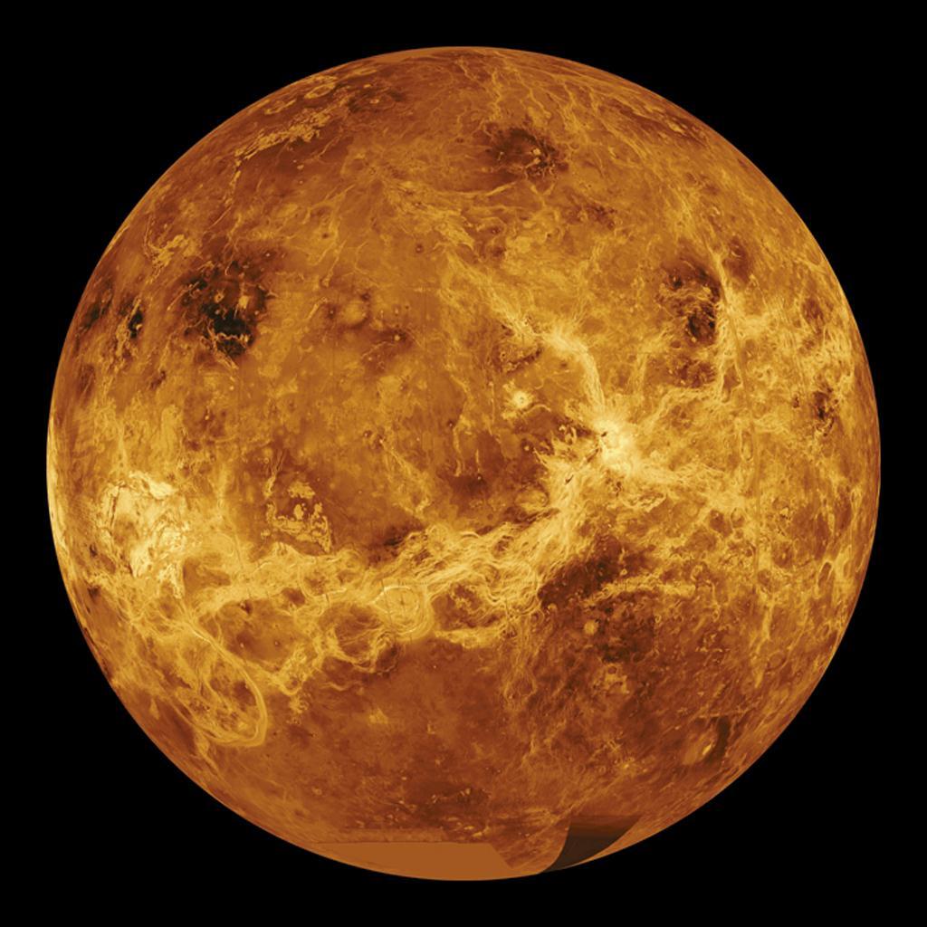 Vénus, o planeta mais quente O seu brilho intenso deve-se à existência de uma densa