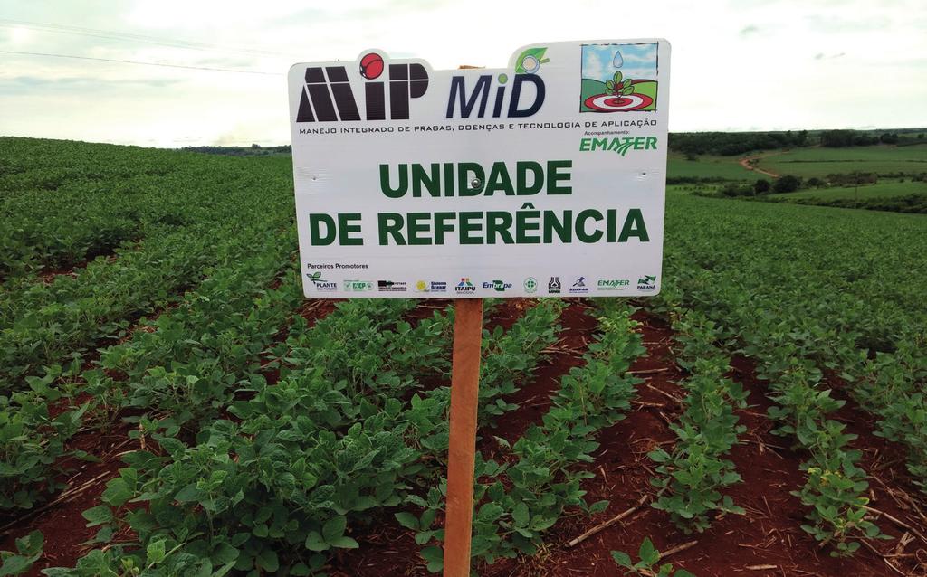 Resultados do manejo integrado de pragas da soja na safra 2017/18 no Paraná 17 O trabalho a campo com as ações de MIP, desenvolvidas nas Unidades de Referência, foi norteado por uma metodologia