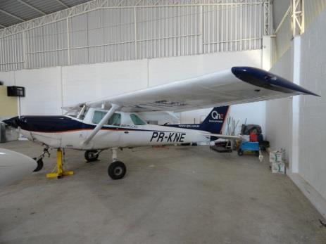 1.1. Histórico do voo A aeronave decolou do aeródromo de Guarapari, ES (SNGA), por volta das 18h00min (UTC), a fim de realizar um voo local de instrução, com um piloto instrutor (IN) e um piloto