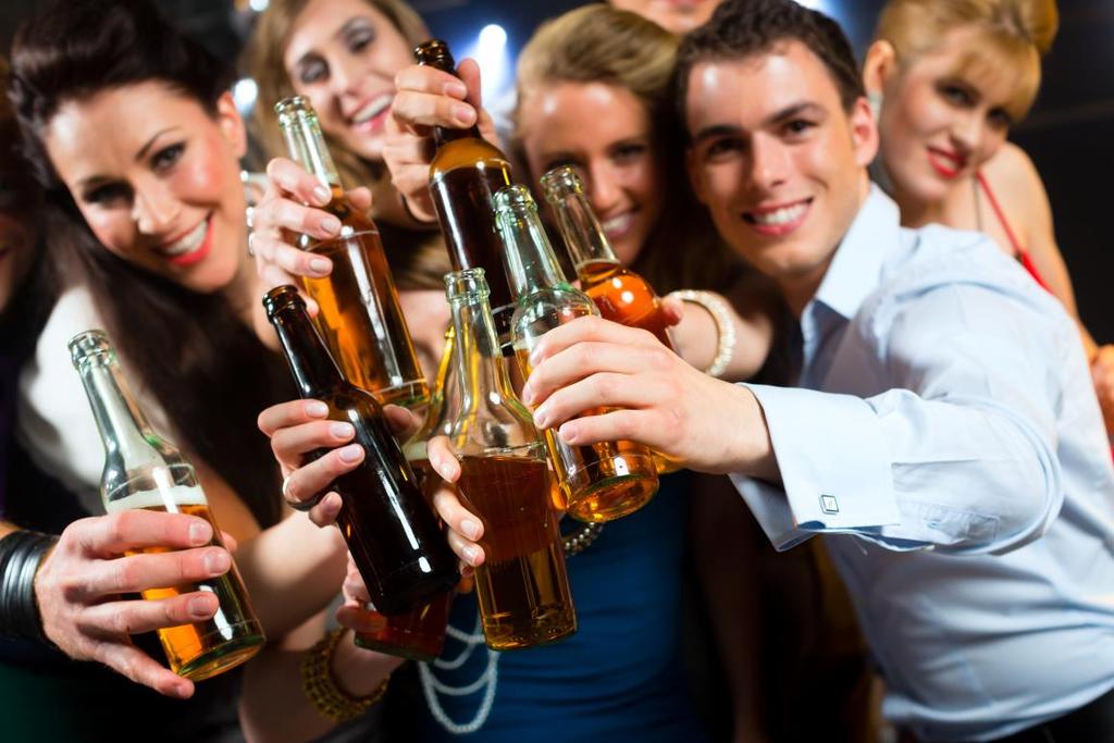 Causas do alcoolismo Uma pessoa pode desenvolver síndrome de dependência do álcool por muitas razões.