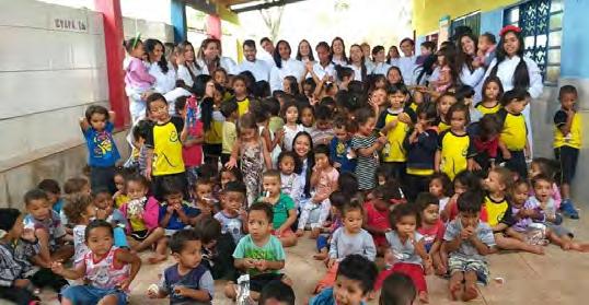 ACONTECEU ALUNOS DE ODONTOLOGIA PARTICIPAM DE AÇÃO SOLIDÁRIA Os alunos do terceiro semestre de odontologia participaram de uma ação pra lá de solidária na terça-feira (27).