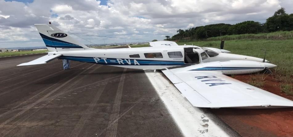 1.1. Histórico do voo A aeronave decolou do Aeródromo da Fazenda Roncador I (SWRI), localizado no município de Querência, MT, com destino ao Aeródromo Nacional de Aviação (SWNV), localizado no