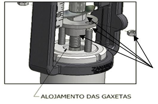 5º- Deve-se abrir a válvula no curso máximo, e remover as porcas do castelo,