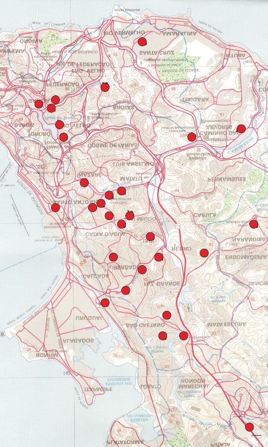 1. INTRODUÇÃO Salvador possui hoje cerca de 40% de sua população habitando áreas de urbanização espontânea, não planejada, descontrolada, sem saneamento básico, sem drenagem, sem possibilidade para