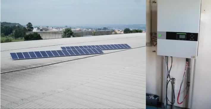 Por sua vez, o sistema é constituído por 2 conjuntos de 17 módulos fotovoltaicos modelo ELCO-A300P, ligados em série, totalizando assim, 34 módulos de silício policristalino de 300 Wp em cada módulo.