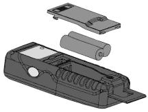 6. SUBSTITUIÇÃO DAS BATERIAS INTERNAS O instrumento é alimentato com 2x1.5V baterias alcalinas tipo AA LR06. Com o símbolo intermitente no display é necessário substituir as baterias.