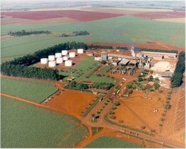 Cogeração com Bagaço de Cana Usinas brasileiras: todas as necessidades energéticas supridas com resíduos de biomassa (bagaço de cana de açúcar).