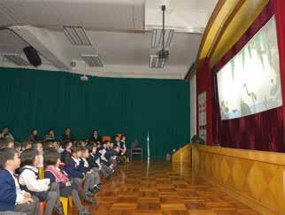 Os espectáculos foram apresentados pelo Colégio de Ópera Chinesa da Academia de Teatro de