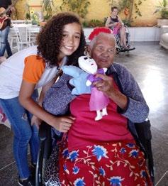 Na Bahia, a Escola José Francisco Nunes de Irecê, promoveu uma atividade na ABAI Associação Beneficente dos Anciãos de Irecê.