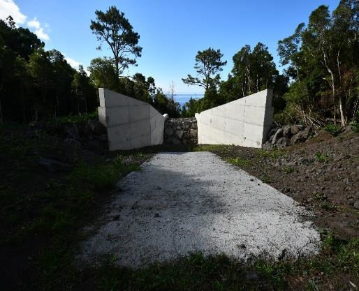 Fundações e Estruturas 1 2 EMPREITADA DE MITIGAÇÃO DOS RISCOS DE FLUXOS DETRÍTICOS DA RIBEIRA GRANDE, ILHA DO PICO DONO DE OBRA: Secretaria Regional da