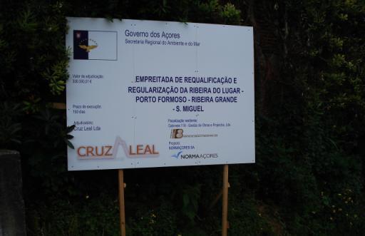 000,00 PRAZO: 18 meses CONCLUSÃO: Março de 2013 REFERÊNCIA: 27-OB/11 7 8 EMPREITADA DE REQUALIFICAÇÃO E REGULARIZA- ÇÃO DA RIBEIRA DO