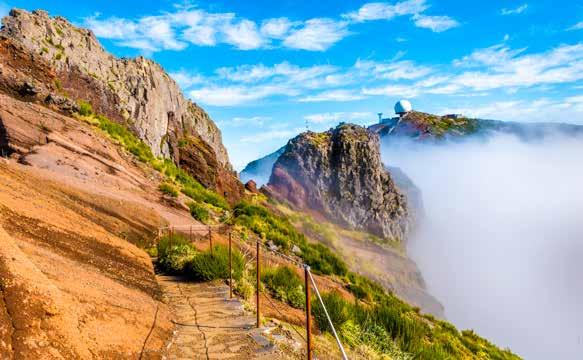 PICO DO AREEIRO O PREÇO INCLUI Passagem aérea, classe económica, para os percursos indicados, em voos regulares da TAP Air Portugal de Lisboa e Porto com direito ao transporte de 1 peça de bagagem