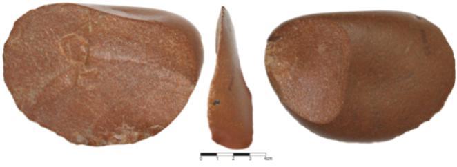 cortical A lasca cortical foi confeccionada em seixo de arenito silicificado, na cor