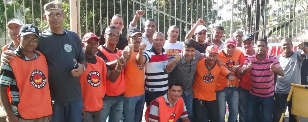 No Maranhão, os trabalhadores se reuniram em frente à Biblioteca Pública Benedito Leite, em São Luís.