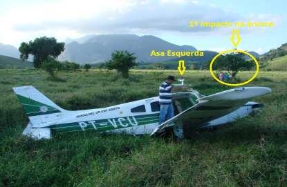 2. Histórico do voo A aeronave decolou do aeródromo de Pará de Minas (SNPA), MG, para o aeródromo de Vila Velha (SIVU), ES, com um piloto e um passageiro a bordo, para realizar um voo de traslado.
