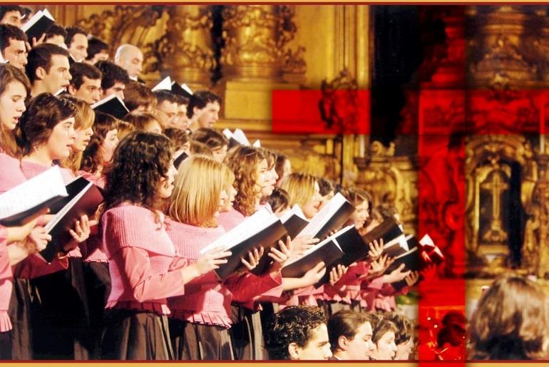 VianaVocale em concerto de música sacra na Igreja Matriz Cerca de 80 cantores do Coro da Academia de Música de Viana do Castelo - VianaVocale -