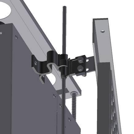 3.5 Fixação do cabo Fixadores são instalados e ajustados durante a primeira passagem para que os centros dos fixadores fiquem no centro das guias de cabo do elevador de serviço.