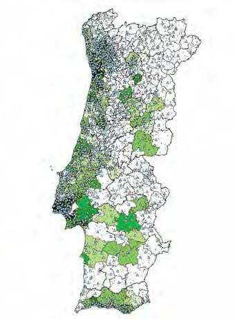 O Sector das Comunicações Electrónicas Gráfico 39 Distribuição geográfica da banda larga em Portugal 500 alojamentos 1 central com DSLAM 119 a 140% 74 a 119% 44 a 74% 28