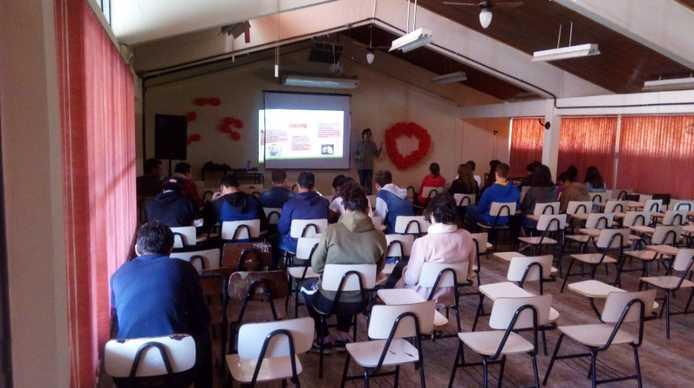 Figura 76. Alunos da turma 301 assistindo à explicação. 3.37.