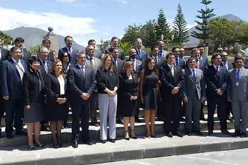 A CONFERÊNCIA IBERO-AMERICANA: A CAMINHO DA XXVI CÚPULA XX Assembleia de Ministros da Justiça dos Países Ibero-Americanos, 25 de abril de 2017, Quito, Equador.