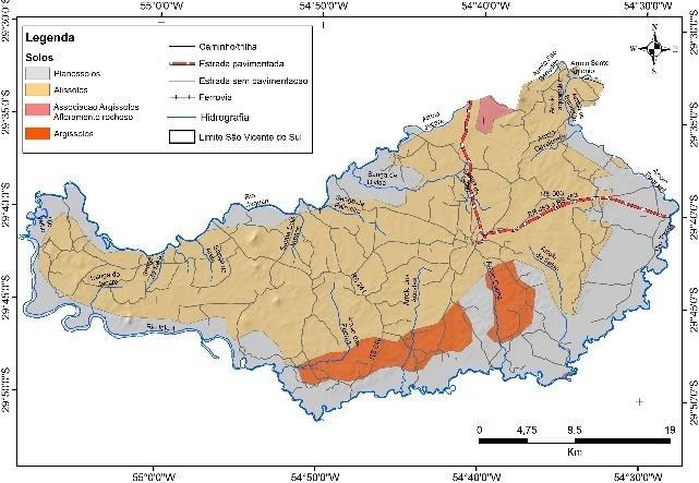 Figura 3 Mapas bases utilizados na definição das unidades fisiográficas do município de São Vicente do Sul Organização: Os autores Para a definição das formas de relevo, foi utilizada a metodologia