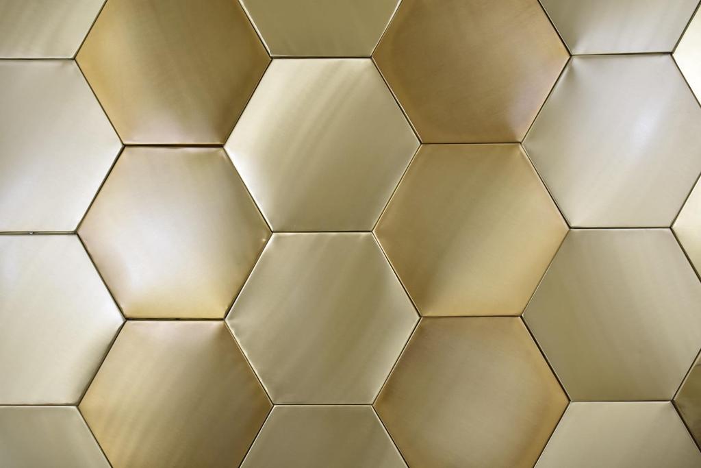 REF 2018040 Revestimento de paredes em Latão, Hexágonos Wallcovering in Brass,