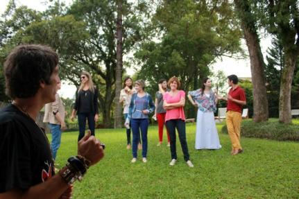 Styling - Curitiba Felipe Veloso, um dos stylists brasileiros mais requisitados, esteve em Curitiba para facilitar um super workshop sobre Styling.