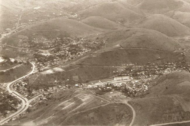 Situado em uma das áreas mais densamente povoadas da cidade o é hoje um complexo residencial com comércios regulares, boa infra-estrutura e bem servido na área de serviços públicos.