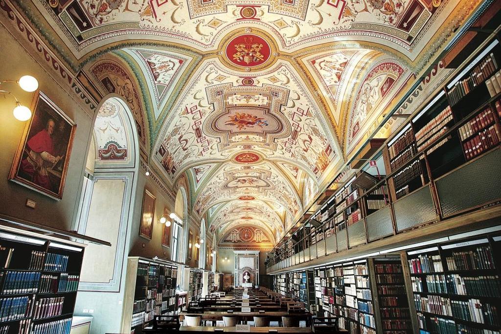 Preservação de Manuscritos Históricos Vatican Library Our goal is to preserve the cultural heritage of the