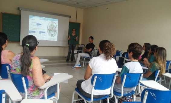 Ocorreu também o último encontro deste ano com os familiares dos (das) estudantes do Mafalda. Neste espaço foi tratado o tema escolhido por eles (as) mesmos: Adolescência e Ansiedade.