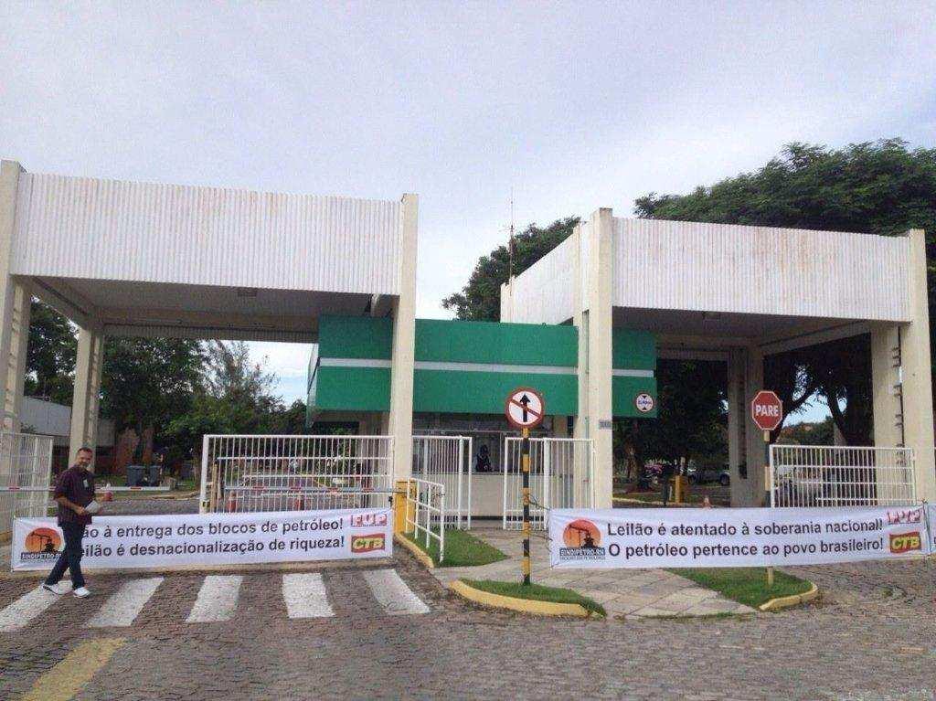 PERNAMBUCO As manifestações ocorreram no Terminal de Suape, com adesão de trabalhadores próprios e terceirizados.
