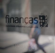 em 2016 Sector da advocacia de negócios pede estabilidade para atrair investimento 16 Política de Justiça em 2016 Novos rumos ou um mapa para revisitar 18 Opinião João Afonso Fialho - Presidente do