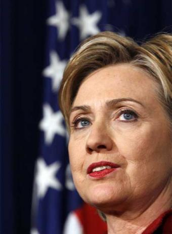Hillary Clinton Senadora de Nova York Ex-primeira dama, casada com Bill Clinton Caso Lewisnki: Clinton perdoado ou usado como degrau da ascensão política?