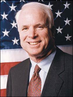 John McCain Senador pelo Estado do Arizona Herói da guerra do Vietnã Teve seu avião derrubado em 1967 Na queda, quebrou dois braços e o joelho e hoje não consegue