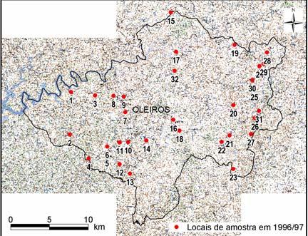 3 4 Tendo em consideração que a Norte do rio Tejo, onde domina o minifúndio privado, os povoamentos de pineiro bravo não se encontrarem sujeitos a planos de ordenamento (DGF, 000) foi desenvolvido um