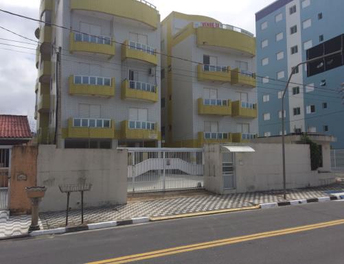 R$ 260.000,00 2 Entrada R$ 100.000,00 e o saldo em 100 x R$ 1.600,00 APARTAMENTO 2 DORMITÓRIOS ED. ESTRELAS DO MAR AP. 42 B Lazer: Imóvel em frente ao mar; Endereço: Av.