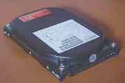 Hard Disk Drive (HD) O Hard Disk (Disco Rígido) é um dispositivo de armazenamento de dados.