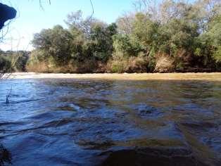 Pontos de Amostragem Coordenadas UTM Ponto 6. Rio Passo Fundo, final da cota de inundação da UHE Monjolinho 327